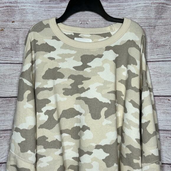 Aerie Très Chic Sweatshirt Pullover Cozy Camo Oversized Quiet Luxury Size Small - Picture 7 of 11